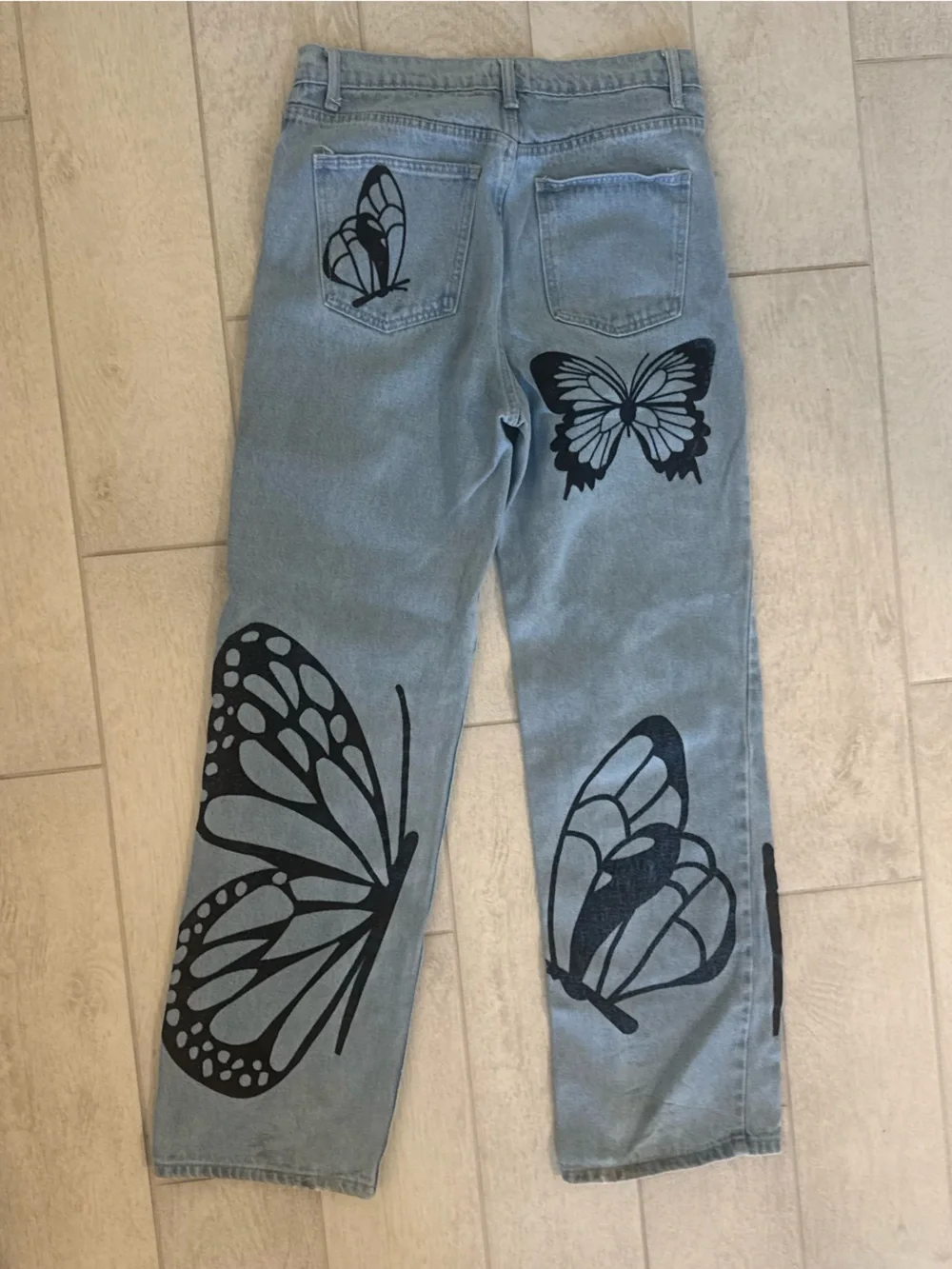 Butterfly Print Light Wash Wide Leg Jeans - Unbranded